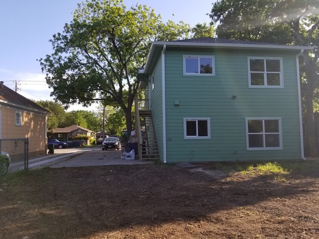 Back Yard - 1008 E 49th St