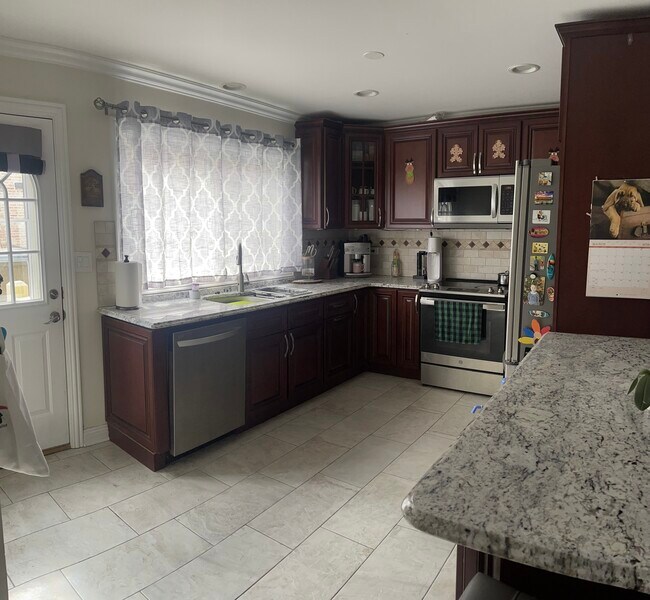 Foto del edificio - 9529 Sumac Rd