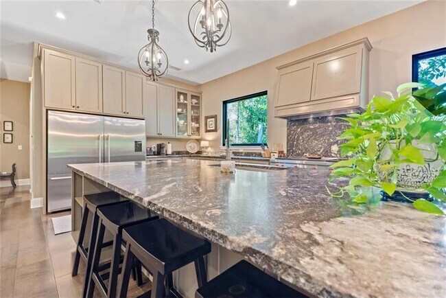 Foto del edificio - 130 Cuyler Ln