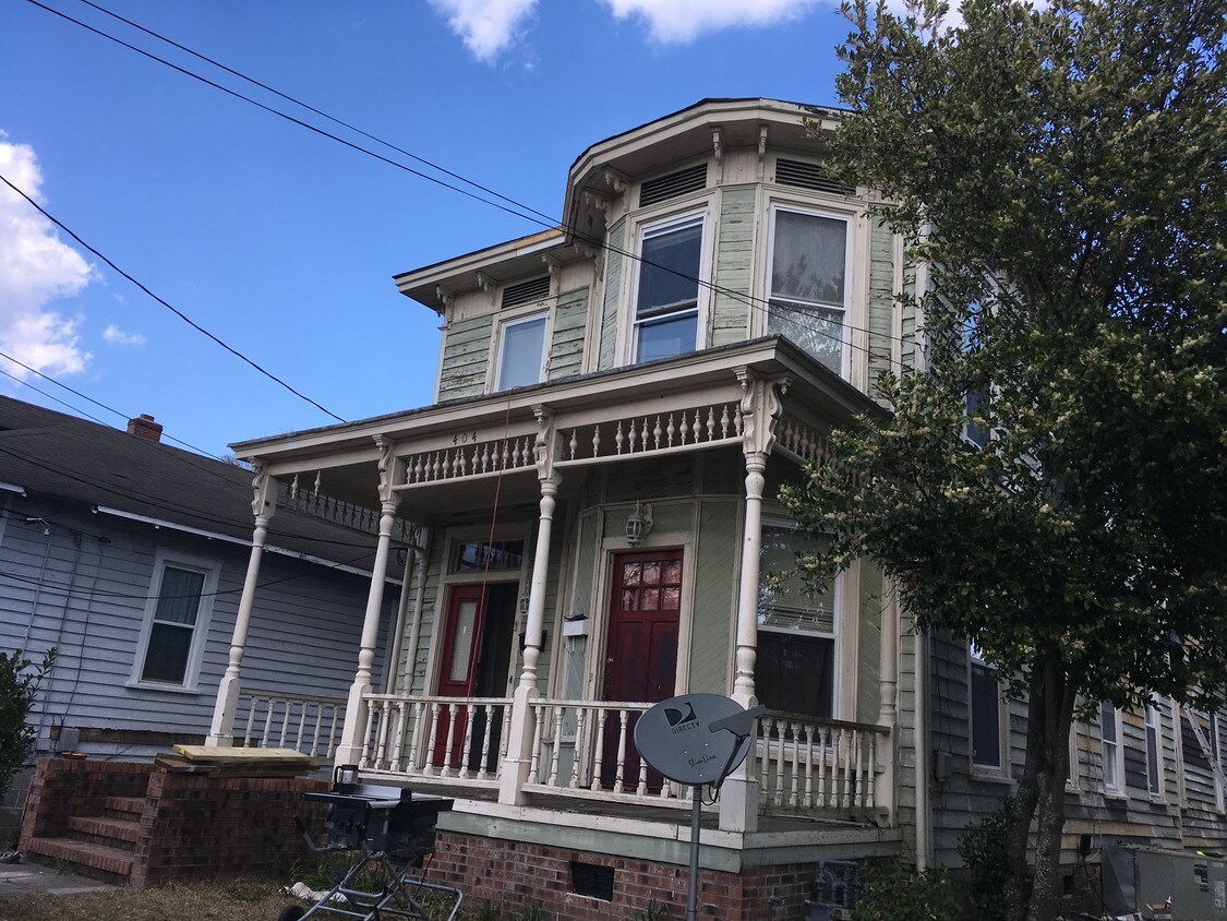 Primary Photo - 404 N 7th St