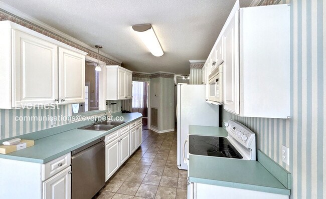 Foto del edificio - 9404 Bill Reed Rd