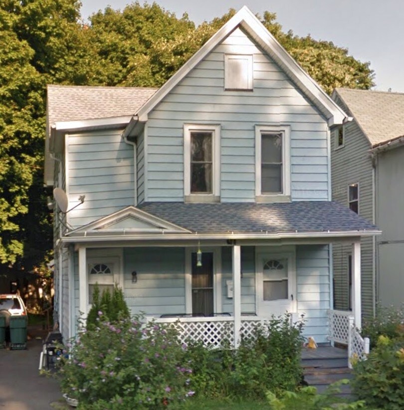 Primary Photo - 298 Reynolds St
