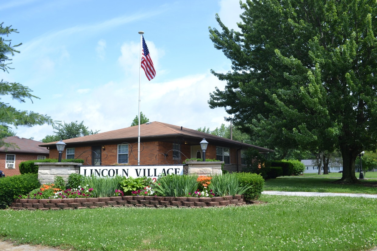 Foto principal - 712 S Lyons Ave