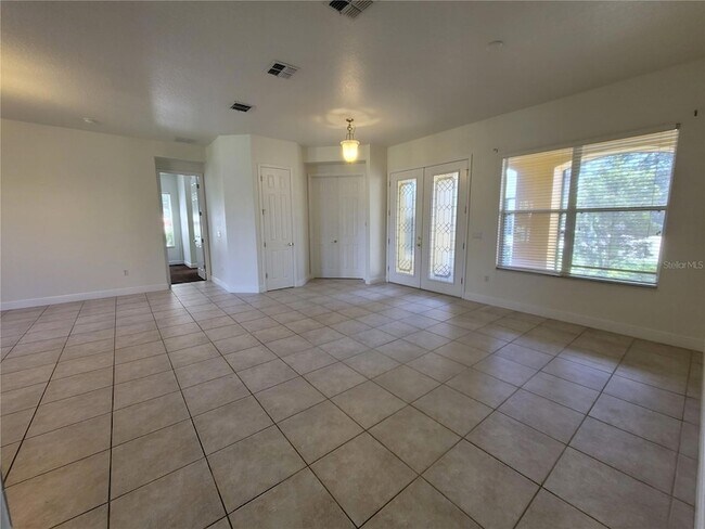 Foto del edificio - 113 Torino Ln