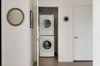 Interior Photo - Laguna Apartments