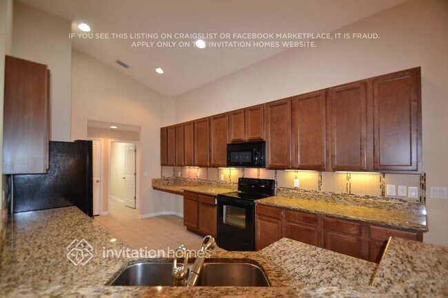 Foto del edificio - 4905 89th Ln E