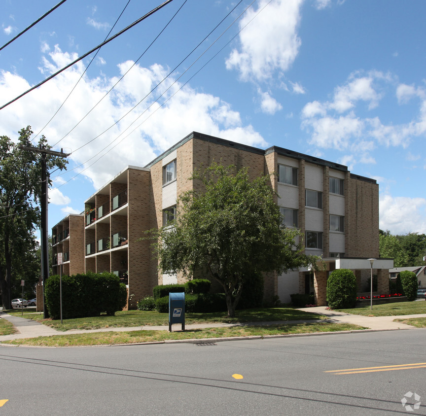 Primary Photo - Berkshire Apartments