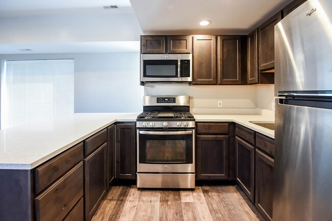 Building Photo - 951 Washington St