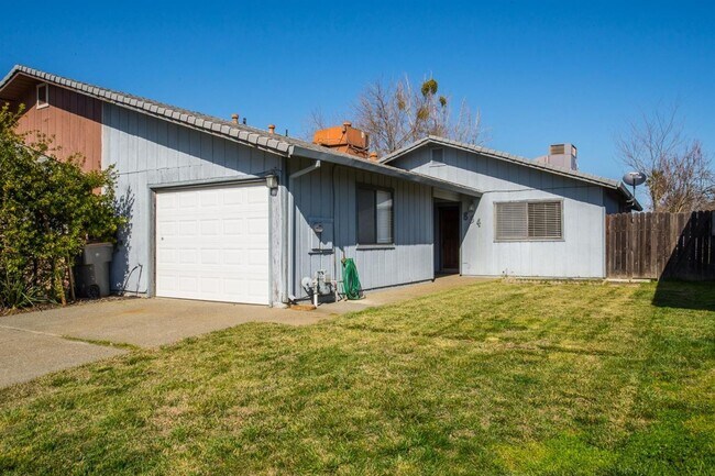 Building Photo - Southwest Woodland Home For Rent