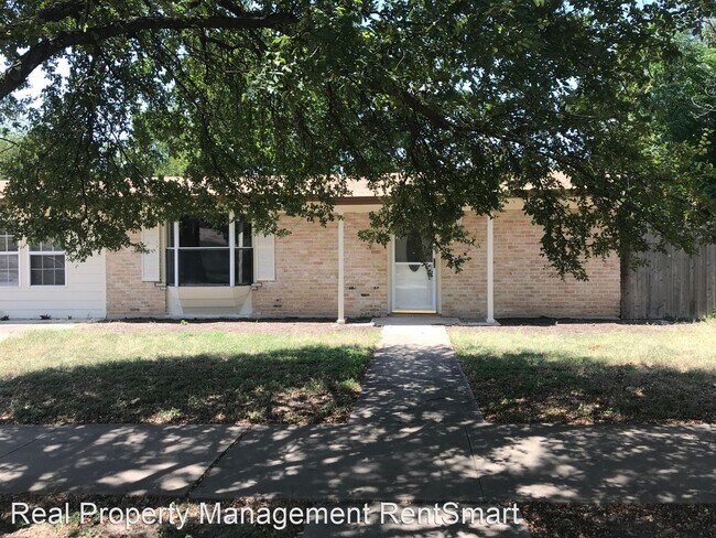 Building Photo - 2 br, 2 bath House - 7310 East Crest Drive