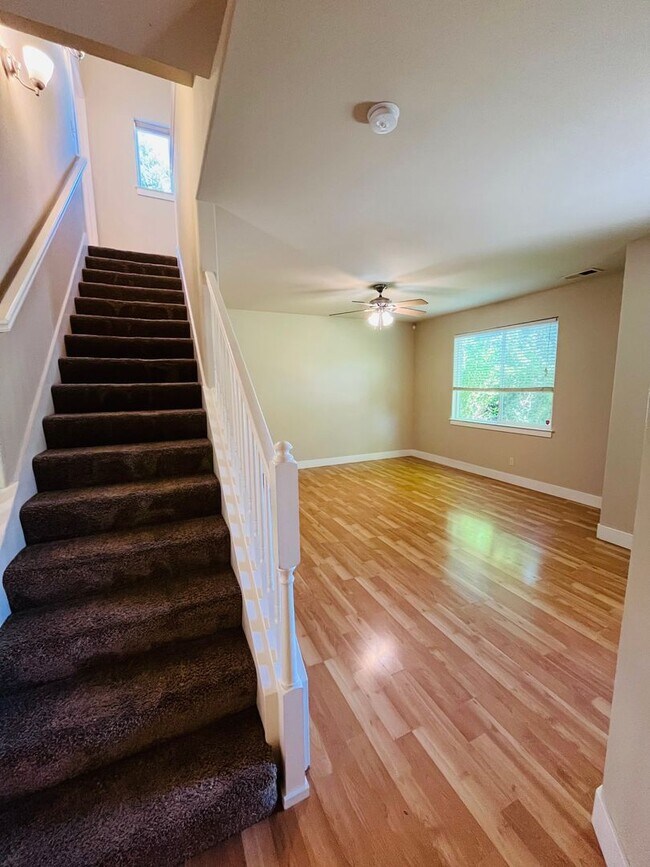 Foto del edificio - Available Soon! Beautiful House on a Cul-De-Sac