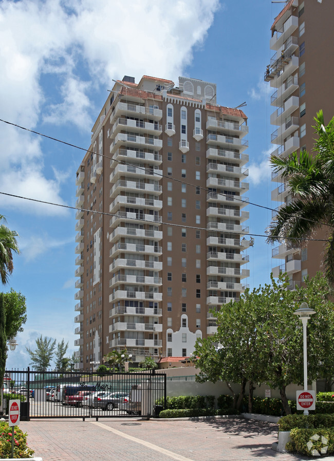 Primary Photo - Malaga Towers