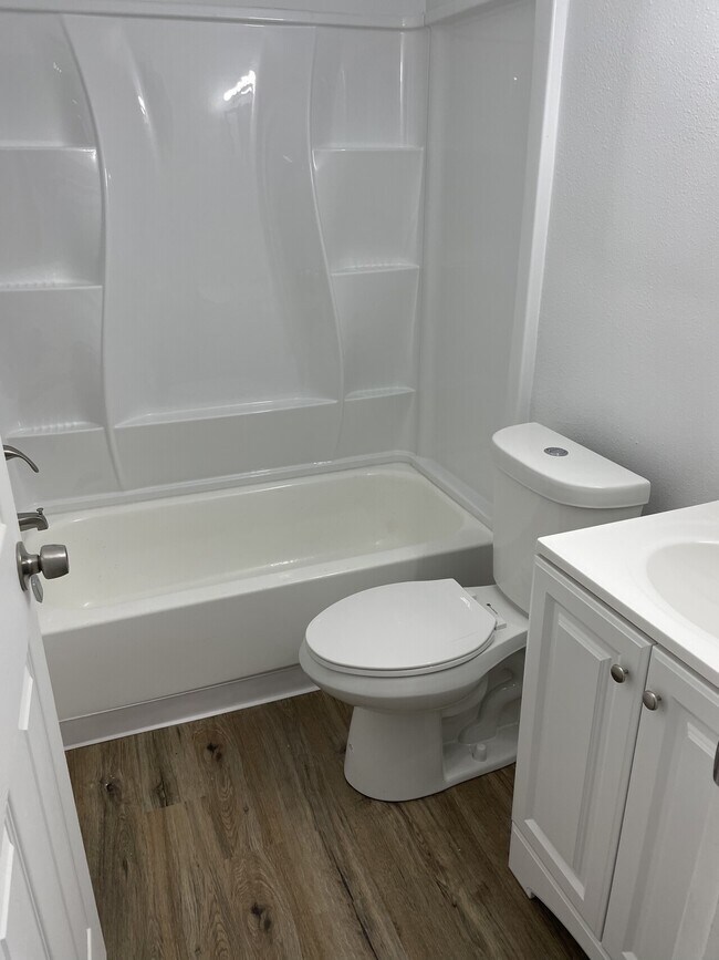 Foto del edificio - 102 66th Ave Southwest