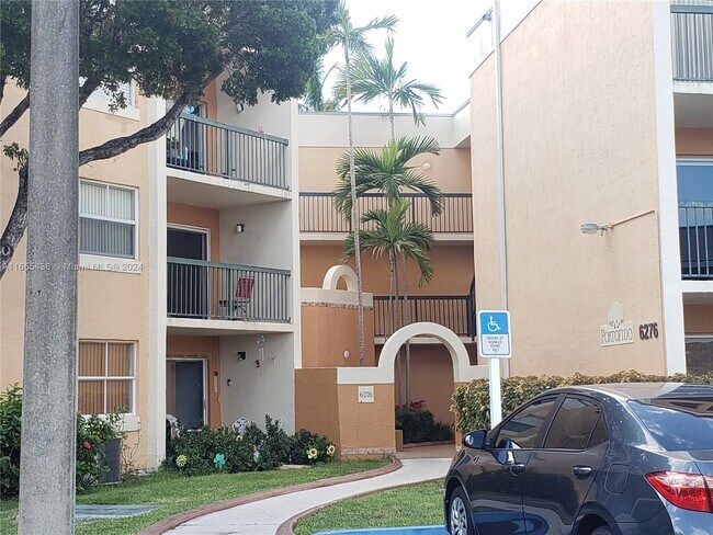 Foto del edificio - 6276 NW 186th St