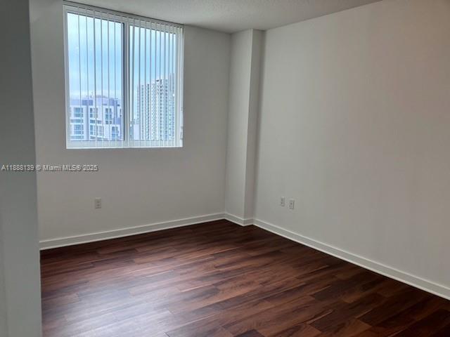 Foto del edificio - 601 NE 23rd St