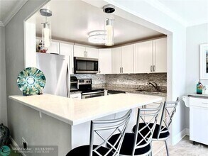 Building Photo - 342 Flanders Dr