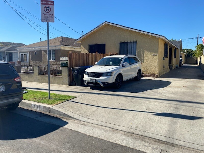 Primary Photo - 1117 Pioneer Ave