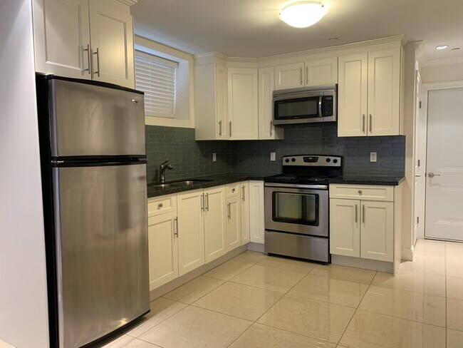 Photo du bâtiment - 2775 W 14th Ave