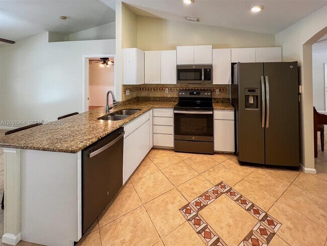 Building Photo - 16332 122nd Dr N