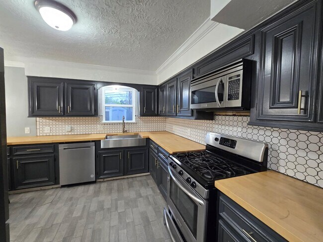 Foto del edificio - 11102 Endicott Ln