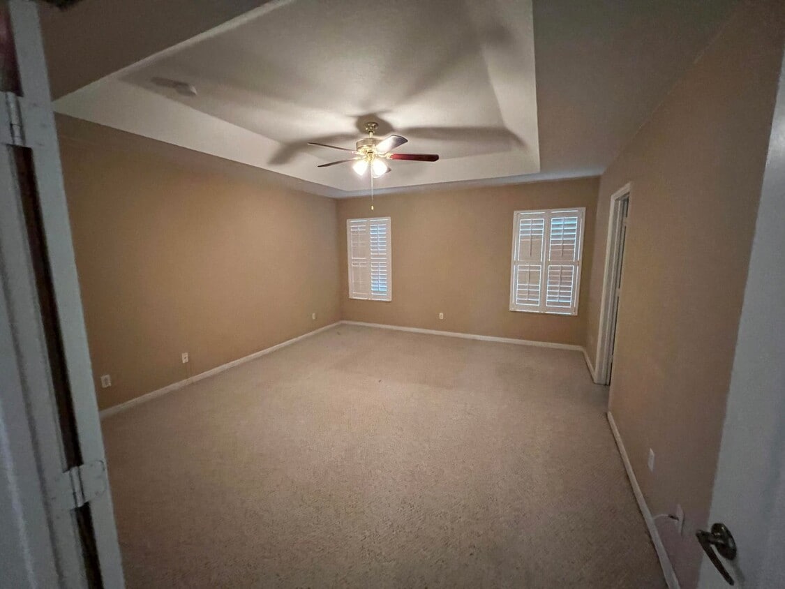Building Photo - 4206 Cohune Palm Ct