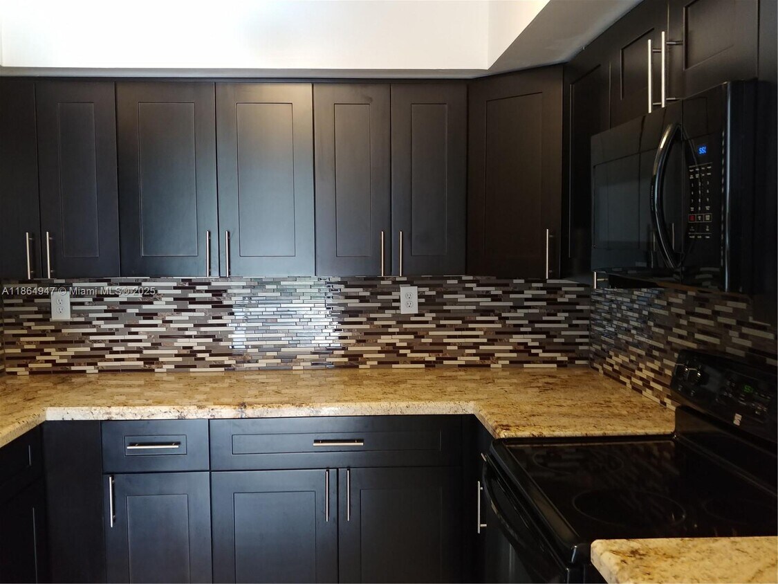 Foto principal - 3621 NW 95th Terrace