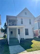 Building Photo - 352 Euclid Ave
