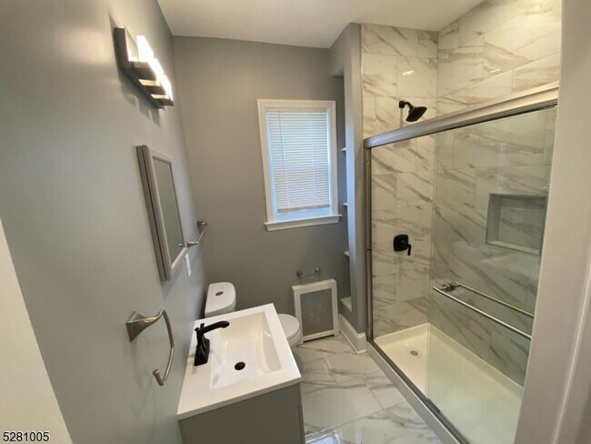 Foto del edificio - 55 Grace St