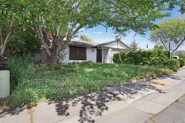 Building Photo - 6101 Tupelo Dr