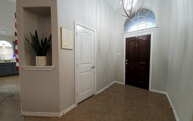 Foto del edificio - 8209 Water Buck Run