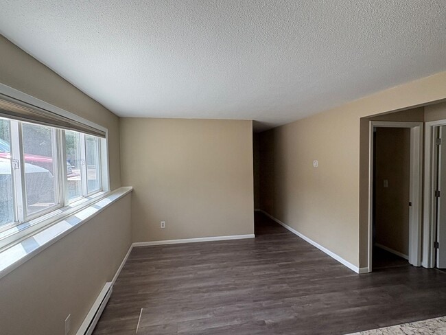 Building Photo - 1114 University Dr N