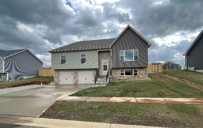 Building Photo - 330 Valhalla Trace
