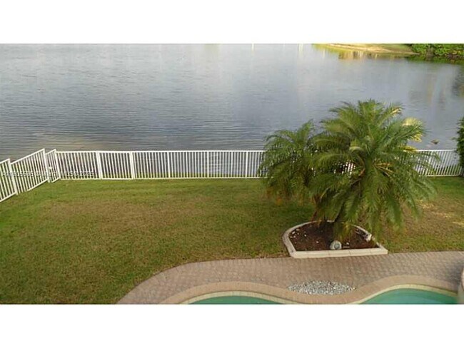 Foto del edificio - 2101 SW 176th Ave