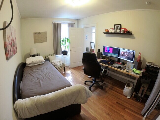 Building Photo - 1612 Commonwealth Ave