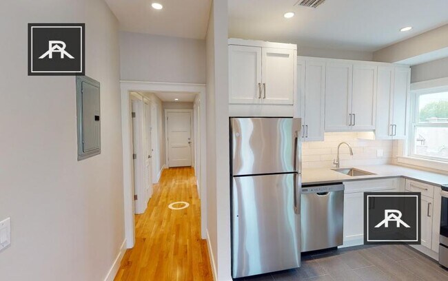 Building Photo - 3 bedroom in Cambridge MA 02141