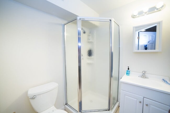 Newly Renovated Temple Apartment - Newly Renovated Temple Apartment