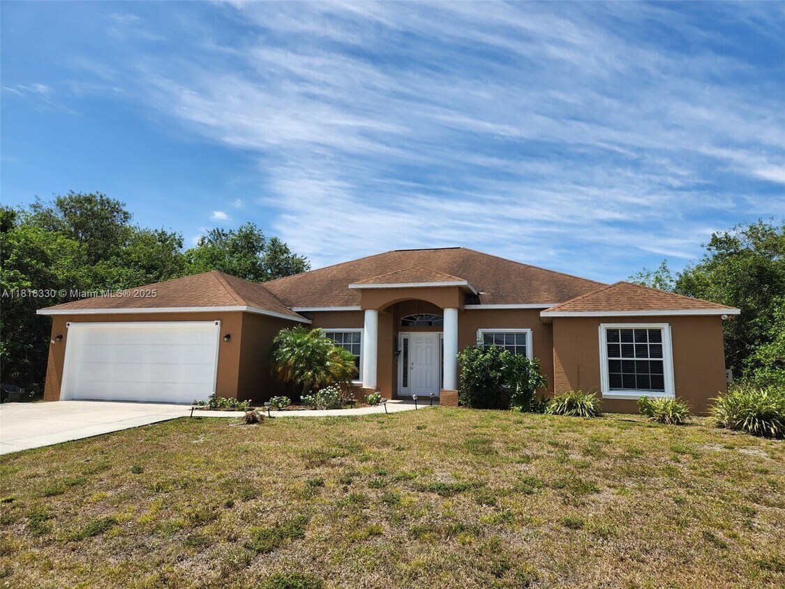 Primary Photo - 4272 SW Dido Dr