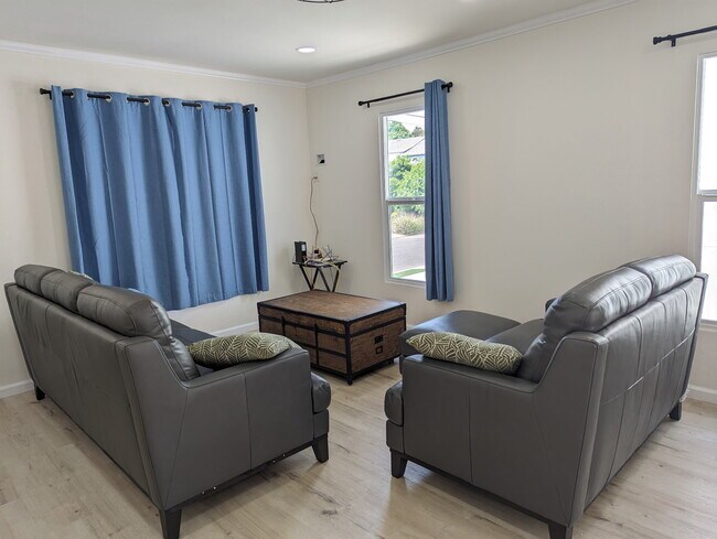 Foto del edificio - 1041 2nd St