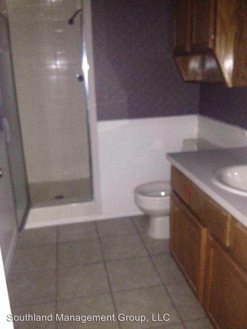 Foto del edificio - 3019-3019B Laura Ln