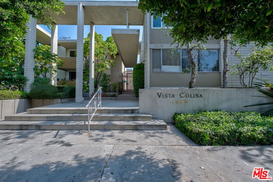 1200 W Huntington Dr Unit 15, Arcadia, CA 91007 Room for Rent in