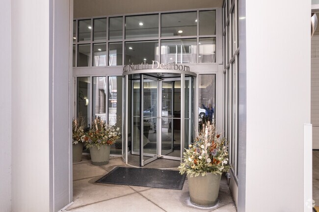 Entrada - The Farallon