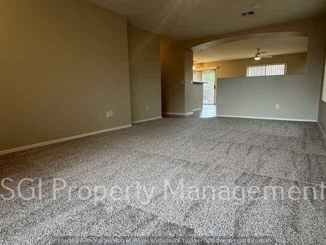 Building Photo - 8555 W Vogel Ave