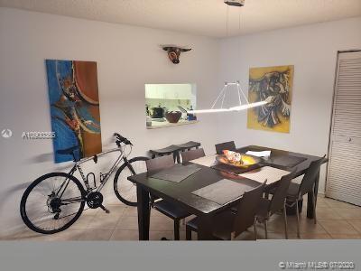 Foto del edificio - 3588 Collins Ave