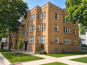 Building Photo - 3721 W Cullom Ave