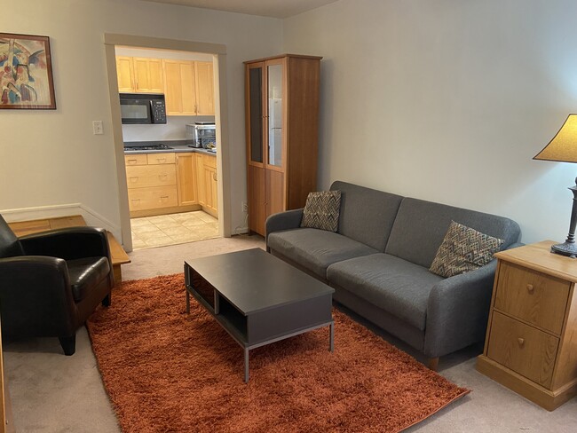 Livingroom with galley kitchen - 981 Underwood Ave SE