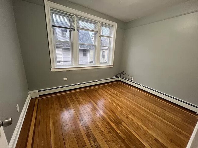 Foto del edificio - 22 Redwood Ave