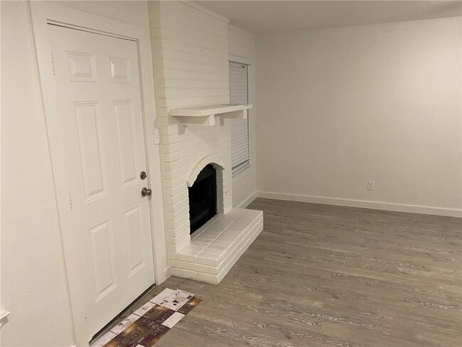 Building Photo - 2408 Burleson Ct