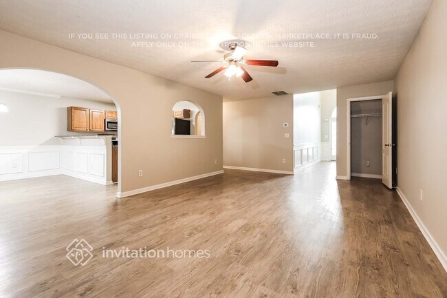 Foto del edificio - 7615 Crimson Ct