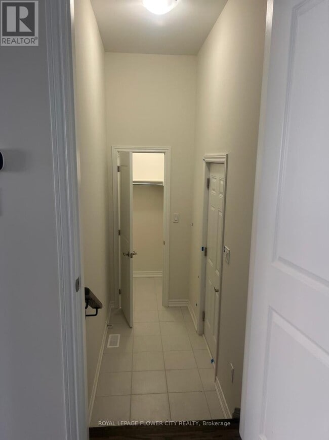 Photo du bâtiment - 13 Mundell Rd