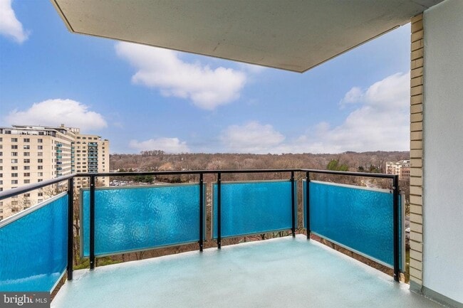 Building Photo - 10500 Rockville Pike